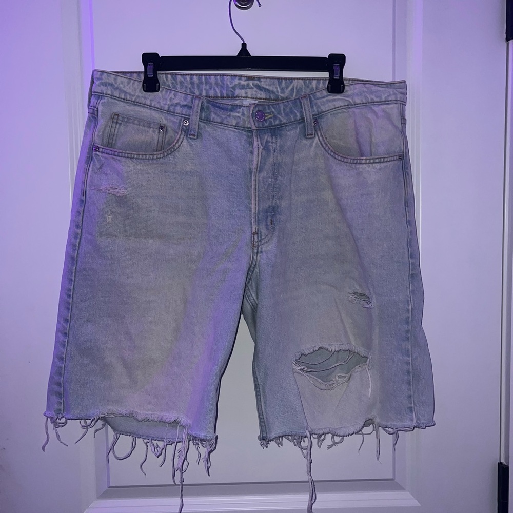 Casual Light Blue Distressed Denim Shorts